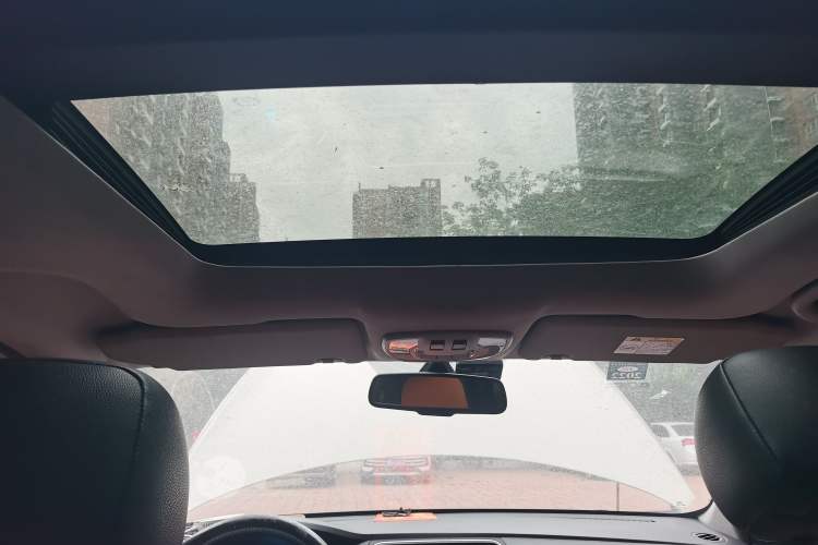 Used BAIC Weiwang S50 2016 1.5T Manual Joyful Premium Edition Headliner