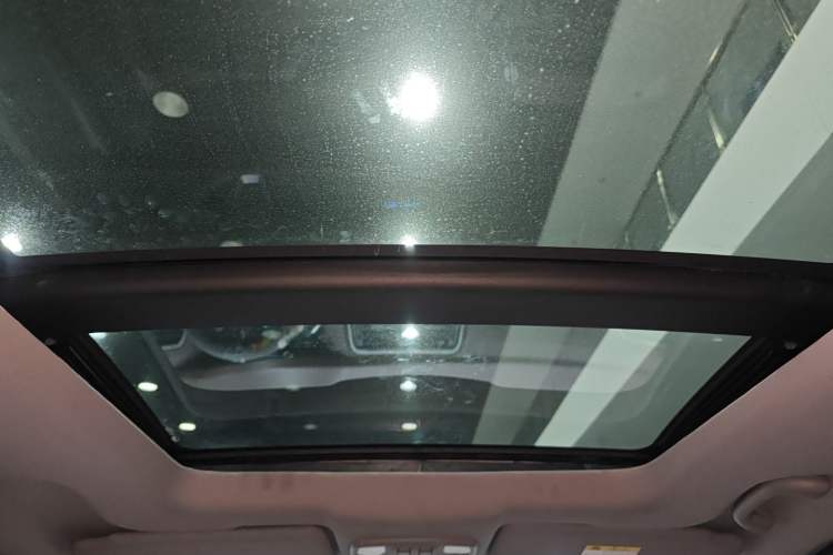 Used BAIC Weiwang S50 2016 1.5T Manual Lede Premium Edition Headliner