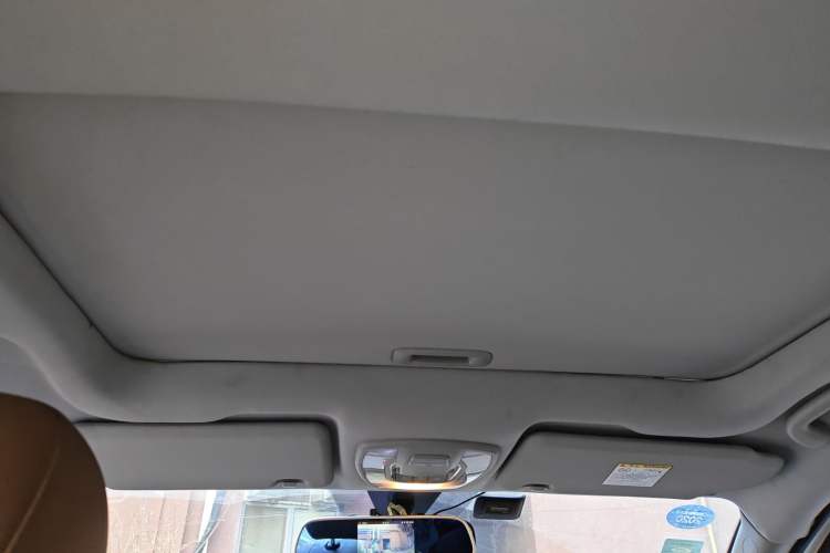 Used BAIC Weiwang S50 2016 1.5T Manual Joyful Luxury Edition Headliner