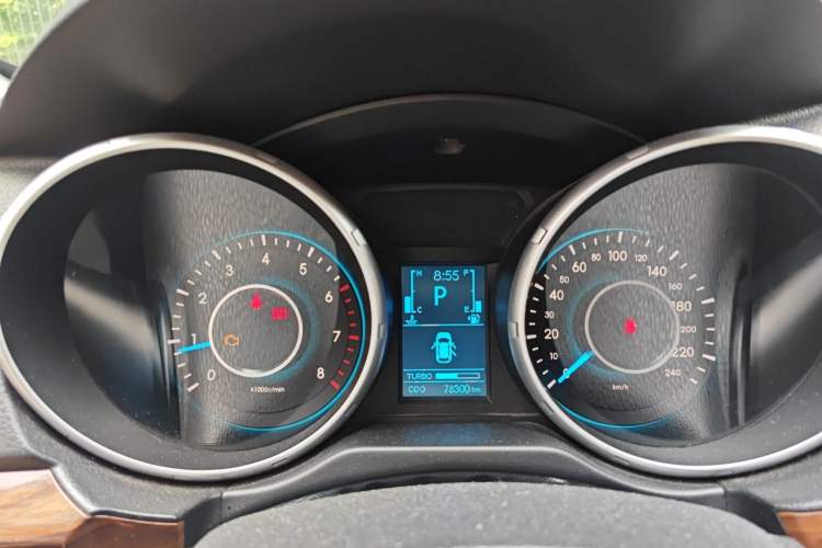 Used BAIC Weiwang S50 2016 1.5T CVT Joyful Elite Edition Instrument Cluster