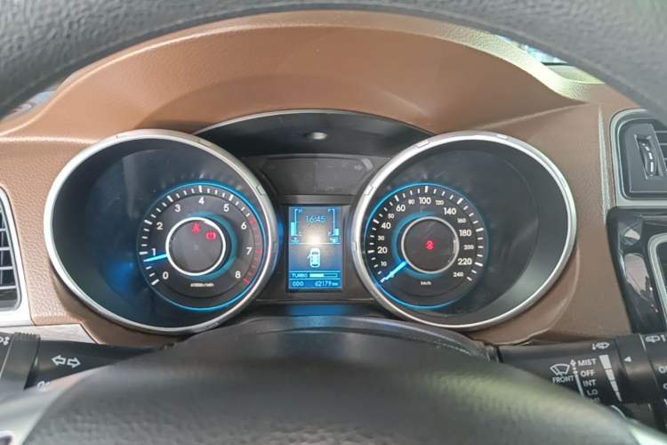 Used BAIC Weiwang S50 2016 1.5T Manual Joyful Luxury Edition Instrument Cluster