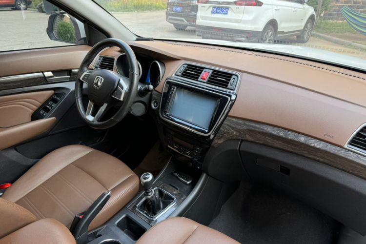 Used BAIC Weiwang S50 2016 1.5T Manual Lede Premium Edition Interior 1