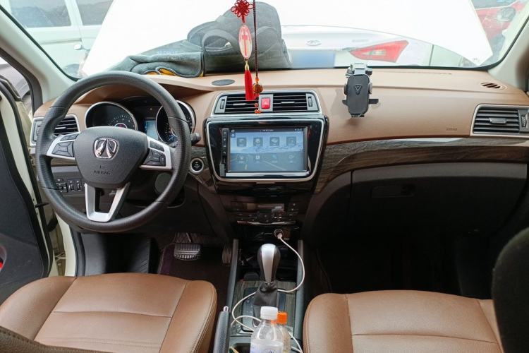 Used BAIC Weiwang S50 2016 1.5T CVT Joyful Luxury Model Interior 2