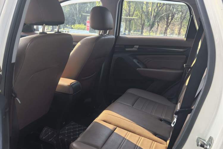 Used BAIC Weiwang S50 2016 1.5T CVT Joyful Luxury Model Interior 3