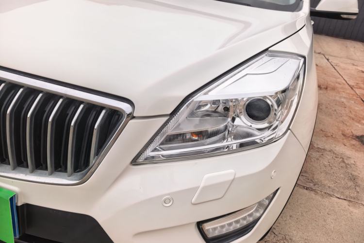 Used BAIC Weiwang S50 2016 1.5T CVT Joyful Premium Edition Left Front Headlight