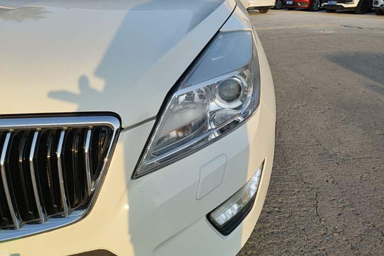 Used BAIC Weiwang S50 2016 1.5T Manual Joyful Premium Edition Left Front Headlight
