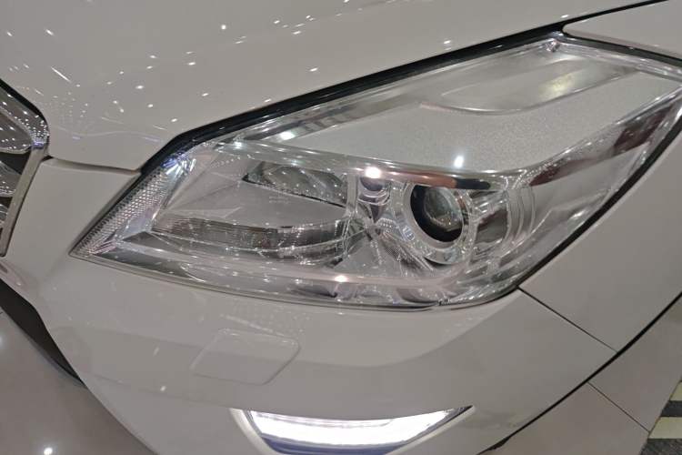Used BAIC Weiwang S50 2016 1.5T Manual Lede Flagship Edition Left Front Headlight