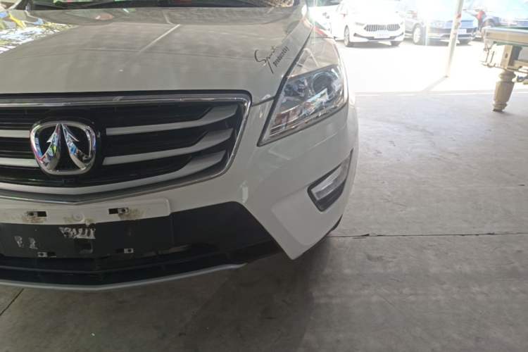 Used BAIC Weiwang S50 2016 1.5T Manual Joyful Luxury Edition Left Front Headlight