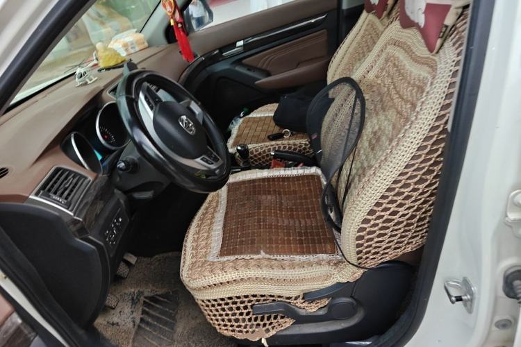 Used BAIC Weiwang S50 2016 1.5T Manual Joyful Luxury Edition Left Front Seat