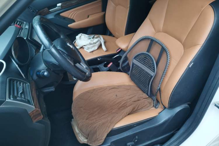 Used BAIC Weiwang S50 2016 1.5T Manual Joyful Premium Edition Left Front Seat