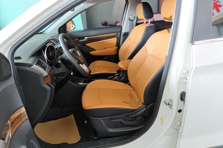 Used BAIC Weiwang S50 2016 1.5T Manual Joyful Elite Edition Left Front Seat