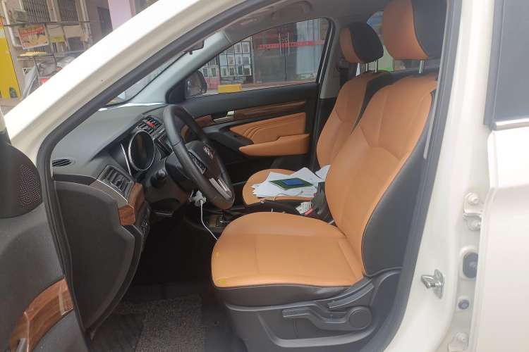 Used BAIC Weiwang S50 2016 1.5T CVT Joyful Elite Edition Left Front Seat