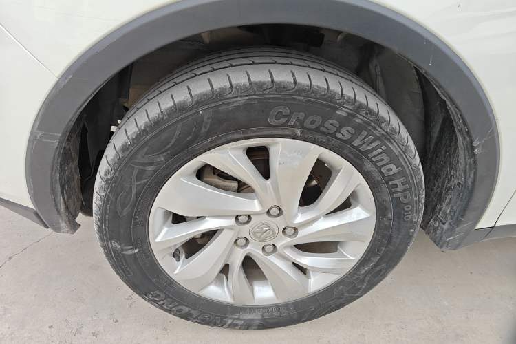 Used BAIC Weiwang S50 2016 1.5T CVT Joyful Luxury Model Left Front Wheel Hub