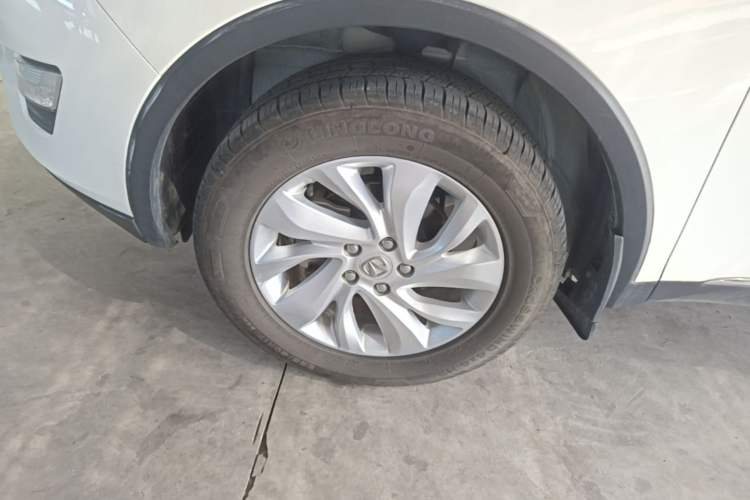 Used BAIC Weiwang S50 2016 1.5T Manual Joyful Luxury Edition Left Front Wheel Hub