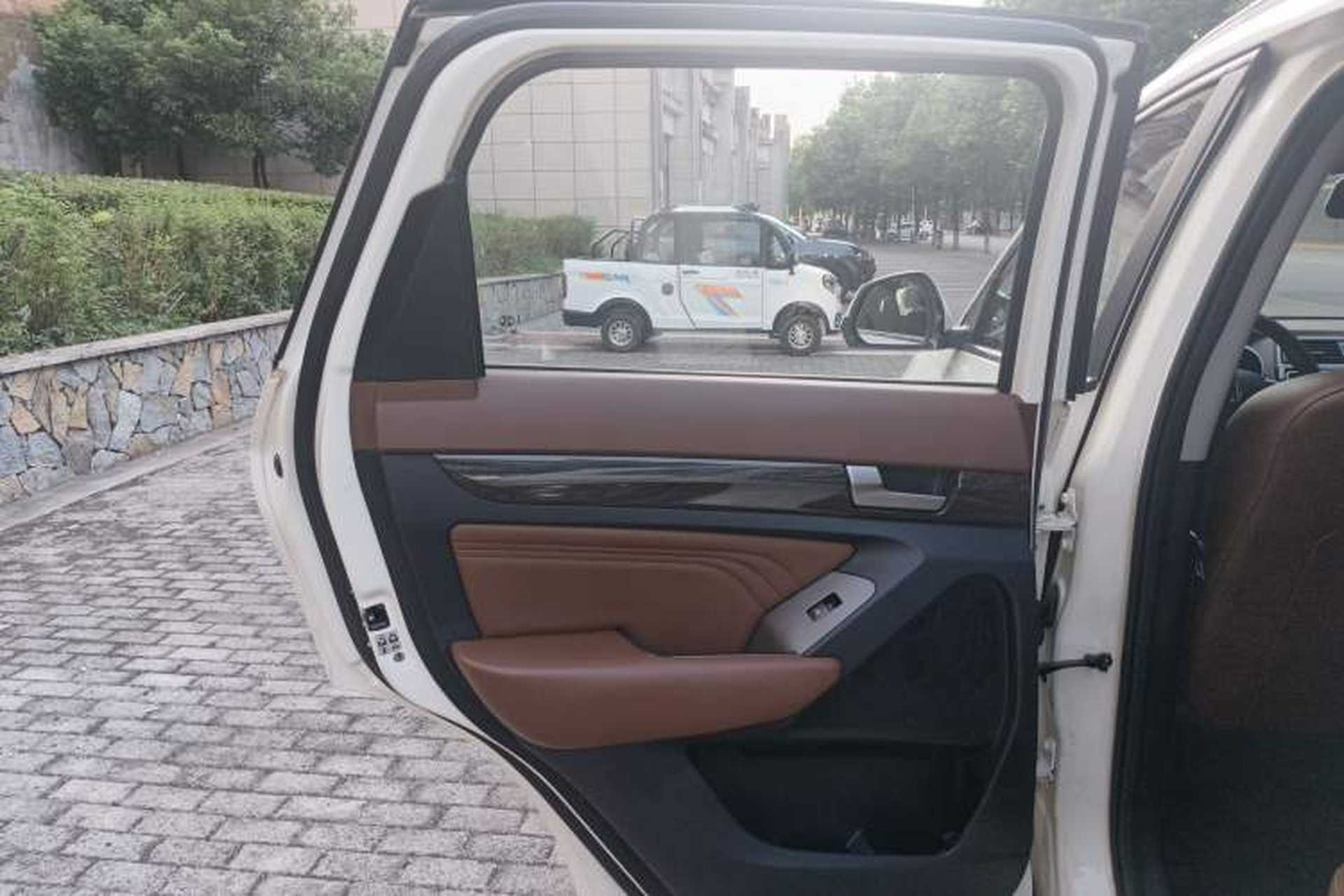 Used BAIC Weiwang S50 2016 1.5T CVT Joyful Luxury Model Left Rear Door Interior