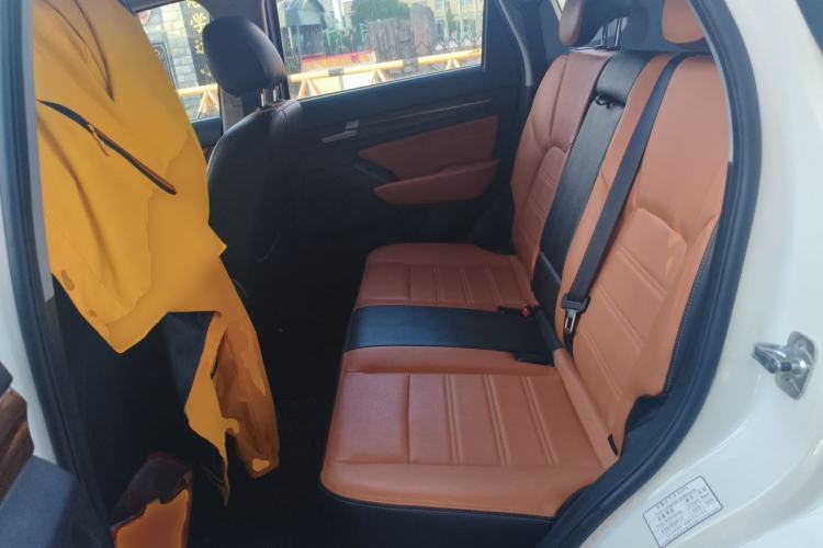 Used BAIC Weiwang S50 2016 1.5T Manual Happy Motion Superior Edition Left Rear Seat