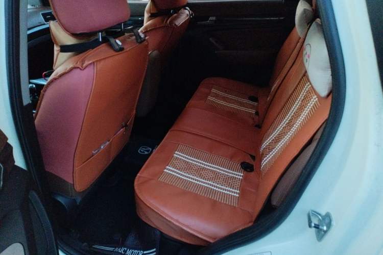 Used BAIC Weiwang S50 2016 1.5T Manual Lede Premium Edition Left Rear Seat