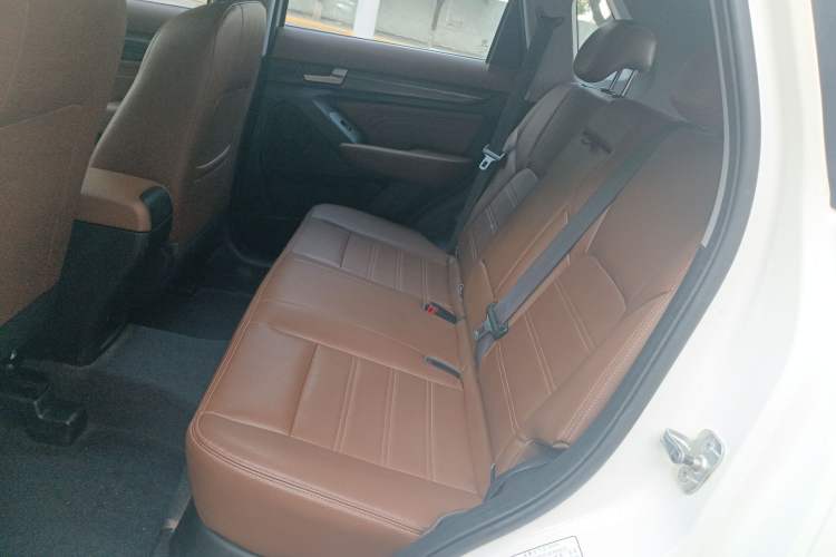 Used BAIC Weiwang S50 2016 1.5T CVT Joyful Luxury Model Left Rear Seat