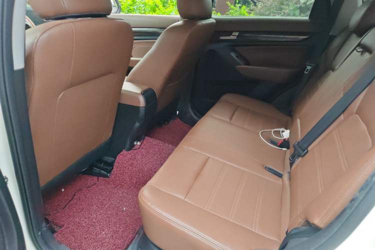 Used BAIC Weiwang S50 2016 1.5T Manual Joyful Comfort Model Left Rear Seat