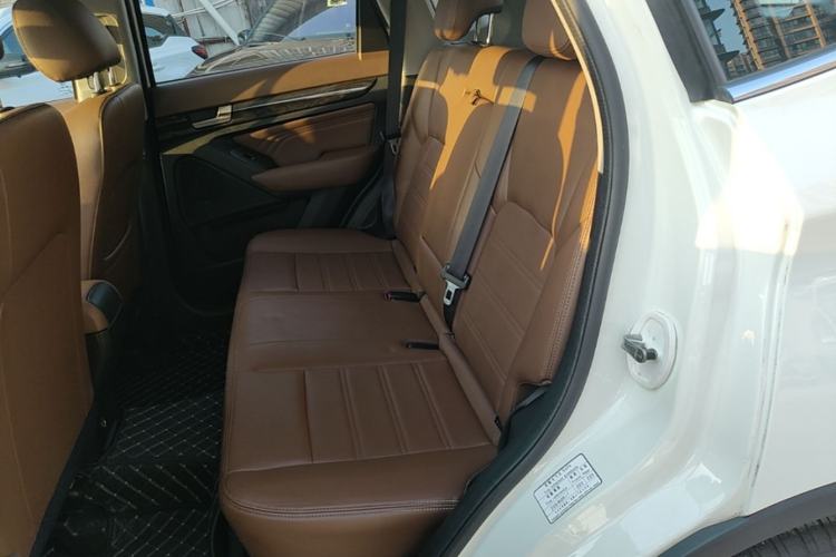 Used BAIC Weiwang S50 2016 1.5T Manual Joyful Premium Edition Left Rear Seat