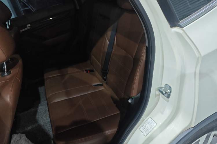 Used BAIC Weiwang S50 2016 1.5T Manual Lede Premium Edition Left Rear Seat