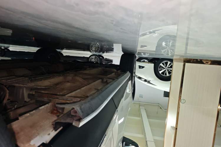 Used BAIC Weiwang S50 2016 1.5T Manual Lede Premium Edition Left Side Sill