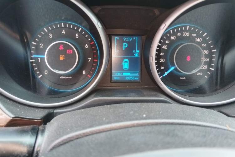 Used BAIC Weiwang S50 2016 1.5T CVT Joyful Premium Edition Odometer Close Up