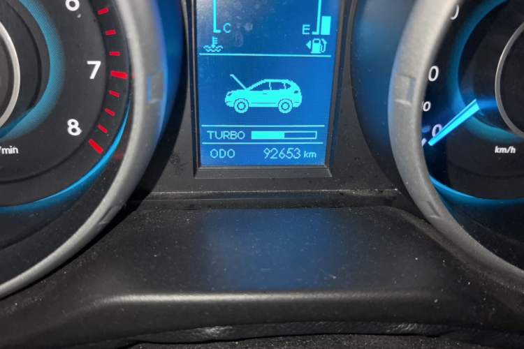 Used BAIC Weiwang S50 2016 1.5T Manual Joyful Premium Edition Odometer Close Up