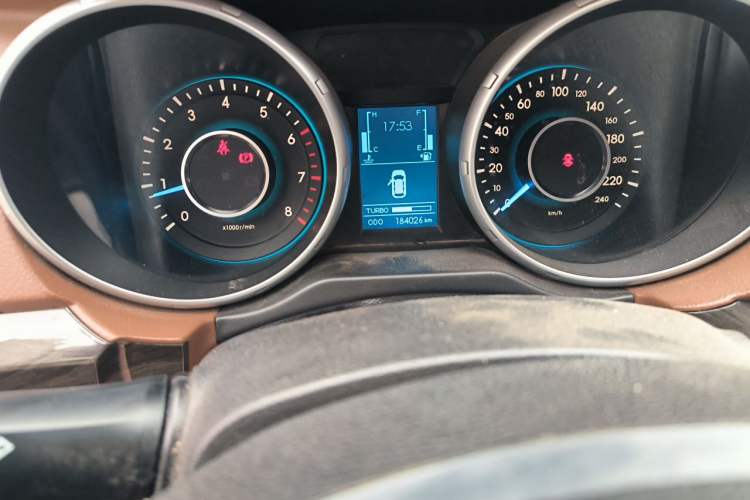 Used BAIC Weiwang S50 2016 1.5T Manual Lede Premium Edition Odometer Close Up