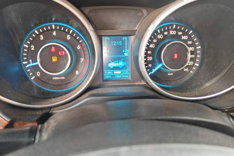 Used BAIC Weiwang S50 2016 1.5T Manual Joyful Premium Edition Odometer Close Up