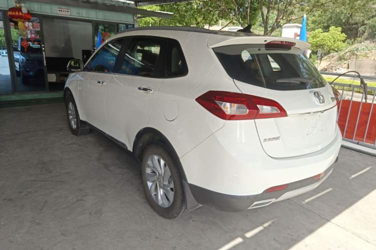Used BAIC Weiwang S50 2016 1.5T Manual Joyful Luxury Edition Rear Left 45 Deg