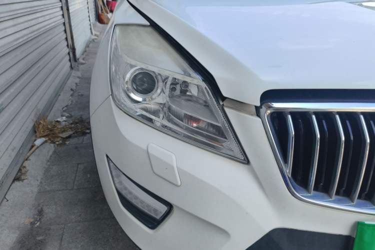 Used BAIC Weiwang S50 2016 1.5T Manual Joyful Premium Edition Right Front Headlight