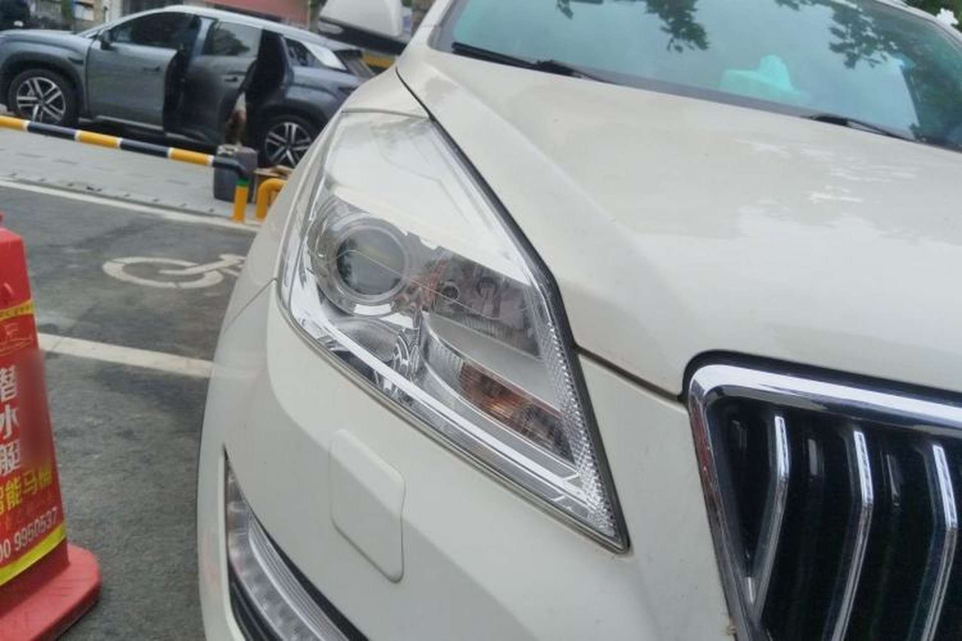 Used BAIC Weiwang S50 2016 1.5T CVT Joyful Premium Edition Right Front Headlight
