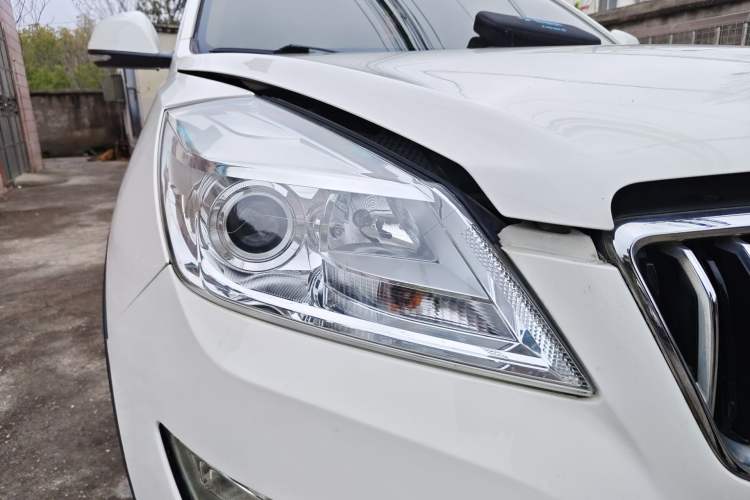Used BAIC Weiwang S50 2016 1.5T CVT Joyful Elite Edition Right Front Headlight