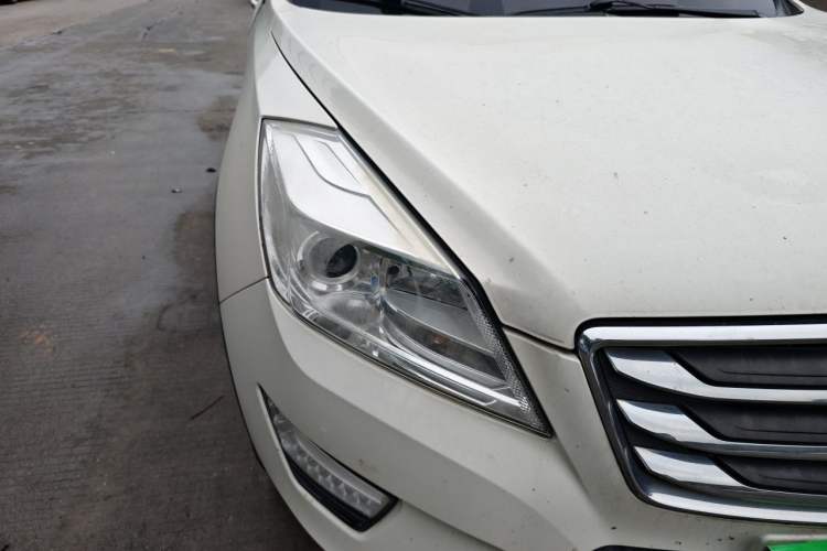 Used BAIC Weiwang S50 2016 1.5T CVT Joyful Luxury Model Right Front Headlight