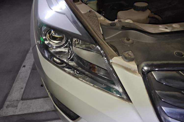 Used BAIC Weiwang S50 2016 1.5T Manual Joyful Luxury Edition Right Front Headlight