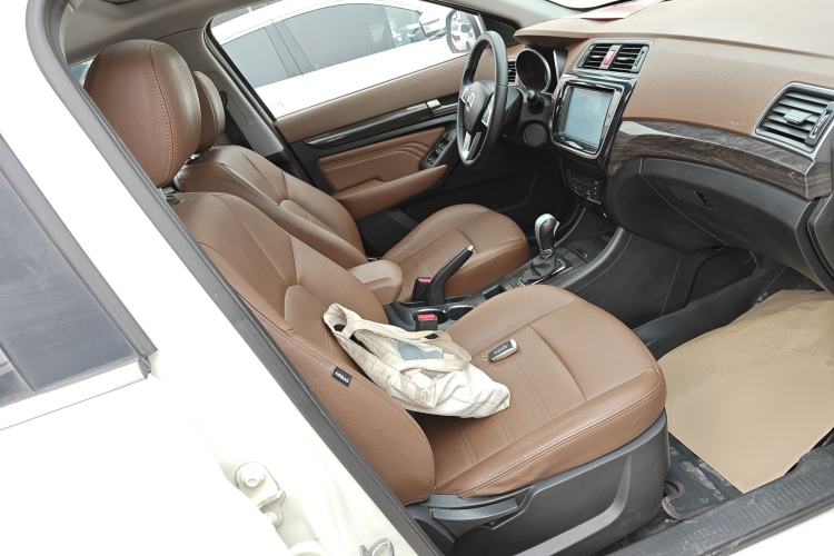 Used BAIC Weiwang S50 2016 1.5T CVT Joyful Luxury Model Right Front Seat