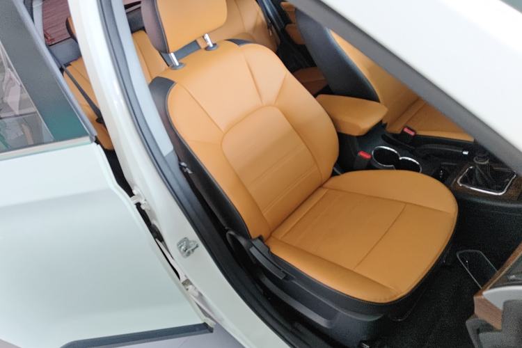 Used BAIC Weiwang S50 2016 1.5T Manual Joyful Elite Edition Right Front Seat
