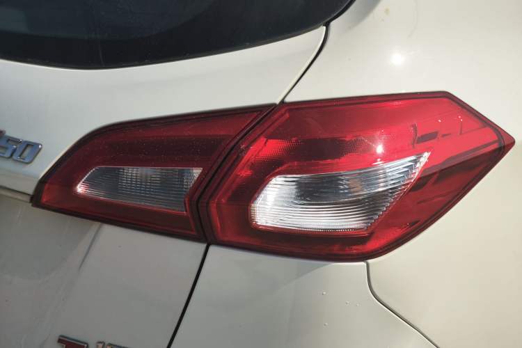 Used BAIC Weiwang S50 2016 1.5T Manual Joyful Luxury Edition Right Rear Taillight