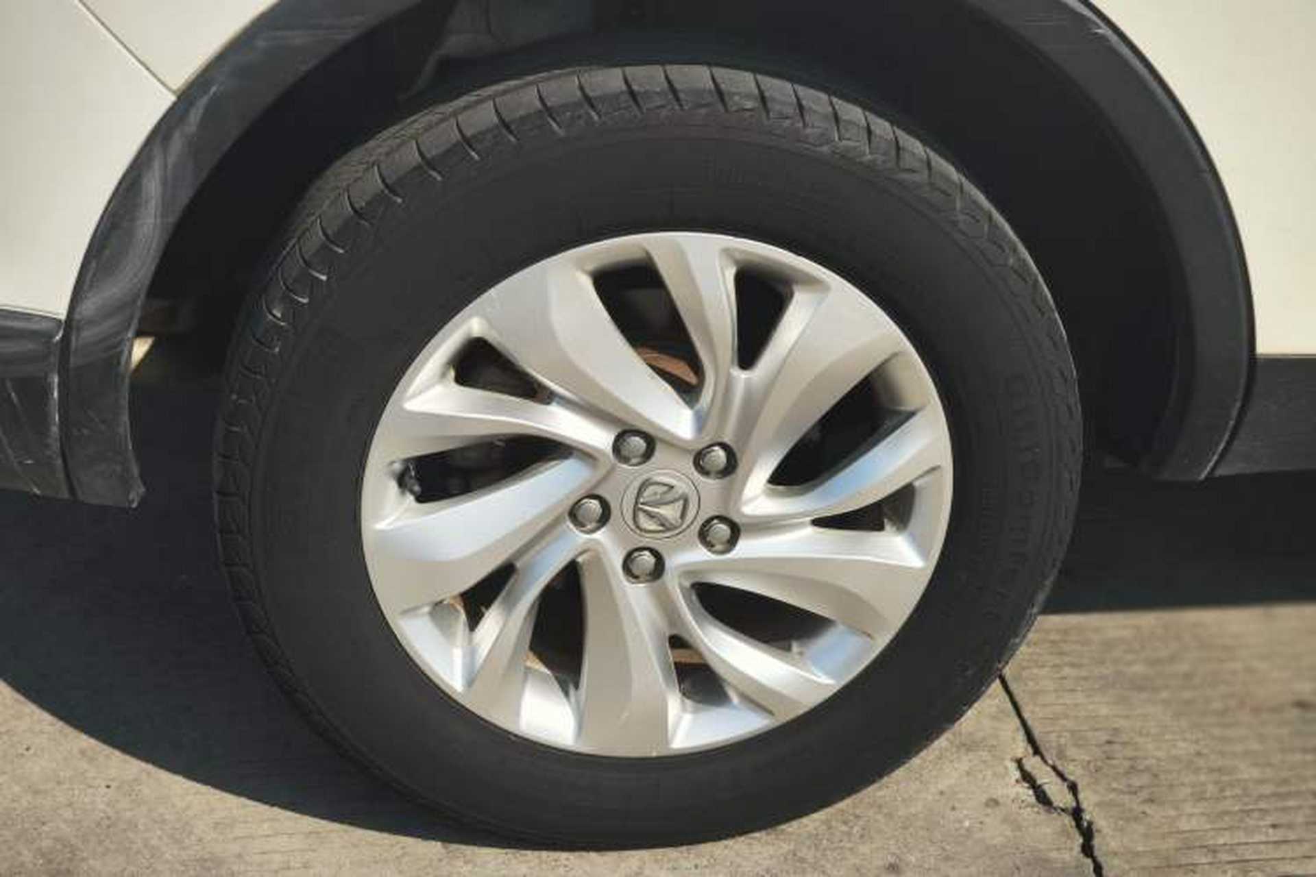 Used BAIC Weiwang S50 2016 1.5T Manual Joyful Luxury Edition Right Rear Wheel Hub
