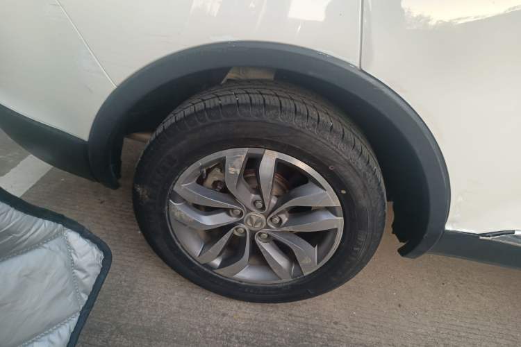 Used BAIC Weiwang S50 2016 1.5T Manual Joyful Premium Edition Right Rear Wheel Hub