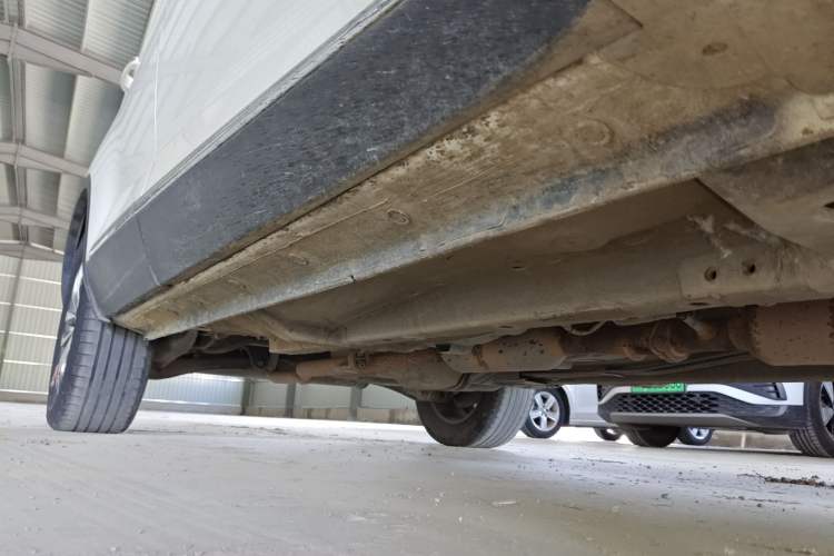 Used BAIC Weiwang S50 2016 1.5T CVT Joyful Premium Edition Right Side Sill
