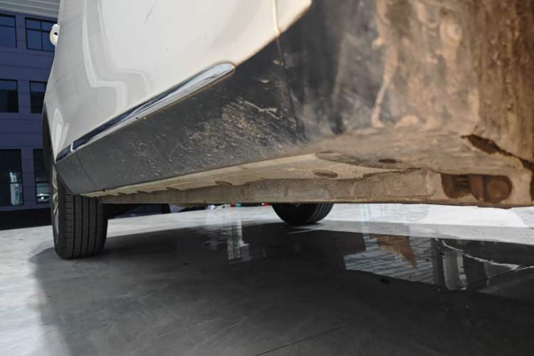 Used BAIC Weiwang S50 2016 1.5T Manual Lede Premium Edition Right Side Sill