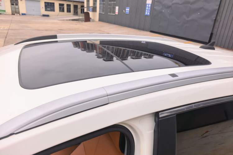 Used BAIC Weiwang S50 2016 1.5T CVT Joyful Premium Edition Roof