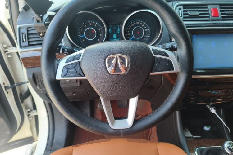 Used BAIC Weiwang S50 2016 1.5T Manual Joyful Premium Edition Steering Wheel