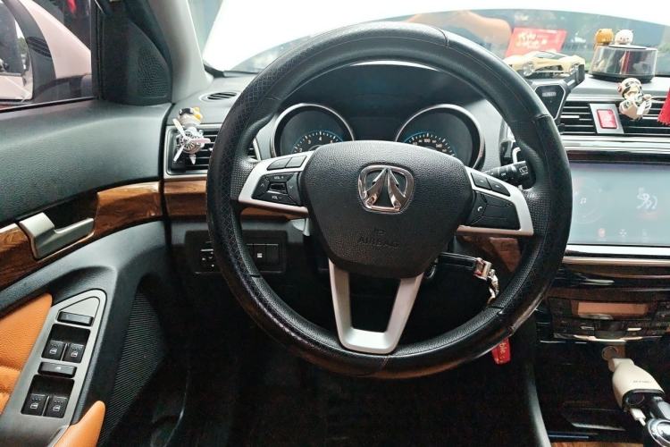 Used BAIC Weiwang S50 2016 1.5T Manual Happy Motion Superior Edition Steering Wheel