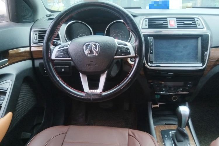 Used BAIC Weiwang S50 2016 1.5T CVT Joyful Premium Edition Steering Wheel