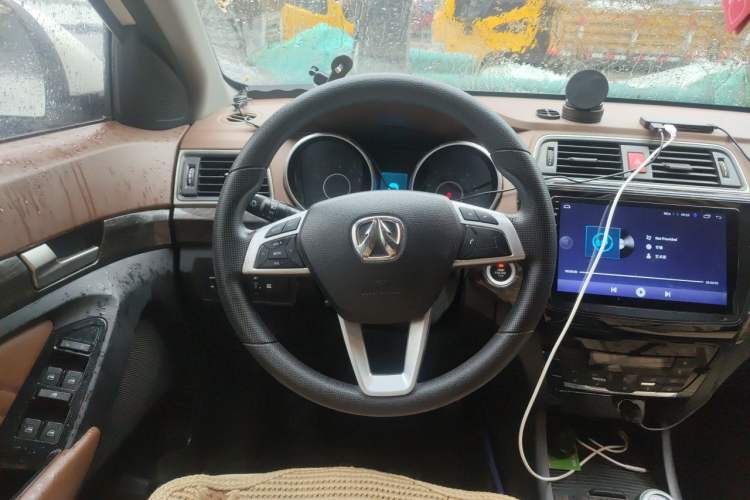 Used BAIC Weiwang S50 2016 1.5T Manual Joyful Luxury Edition Steering Wheel