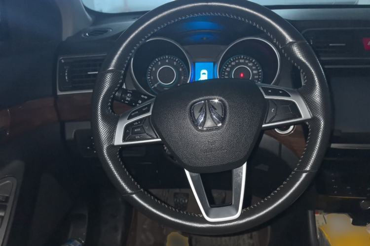 Used BAIC Weiwang S50 2016 1.5T Manual Joyful Premium Edition Steering Wheel