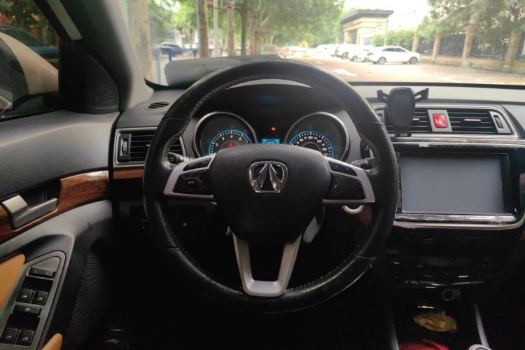 Used BAIC Weiwang S50 2016 1.5T Manual Joyful Premium Edition Steering Wheel